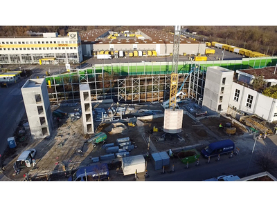 Procurement & project management expansion of DHL parcel center & parking garage Köngen